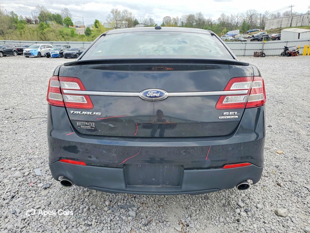 Ford Taurus 2015