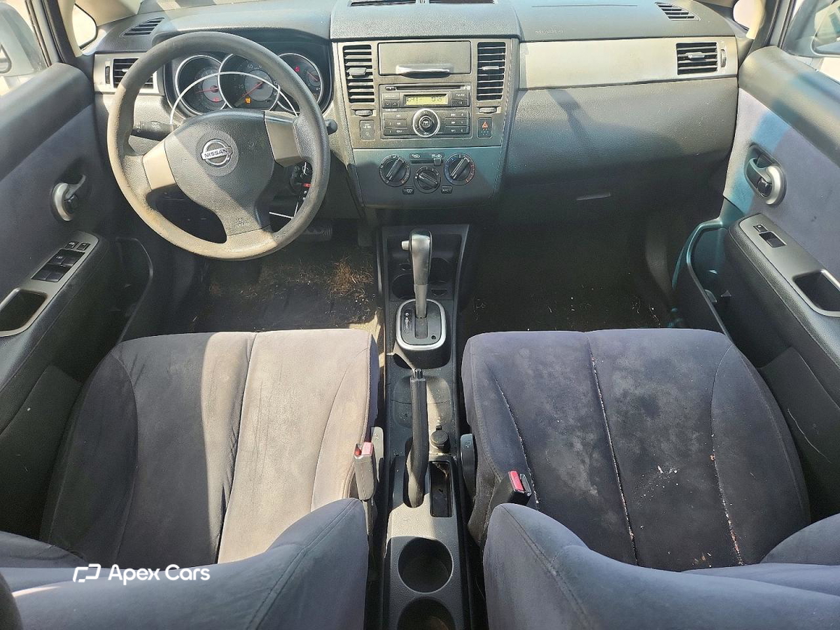 Nissan Versa 2007