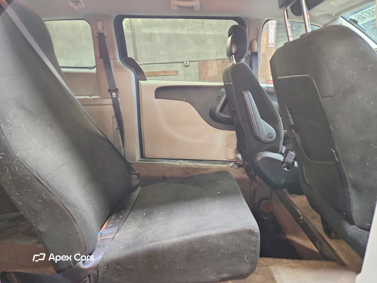 Dodge Caravan 2015
