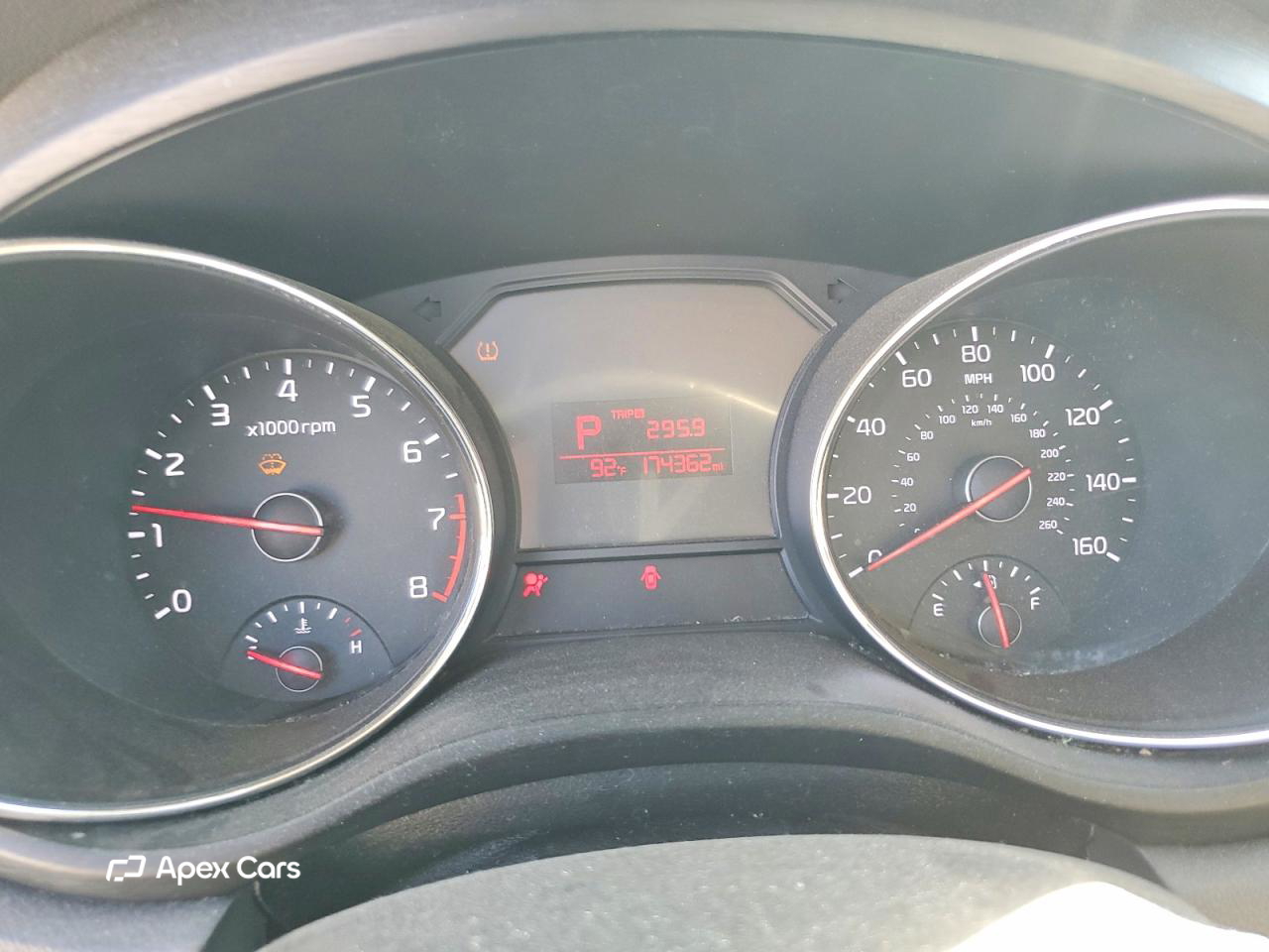 Kia Sedona 2016