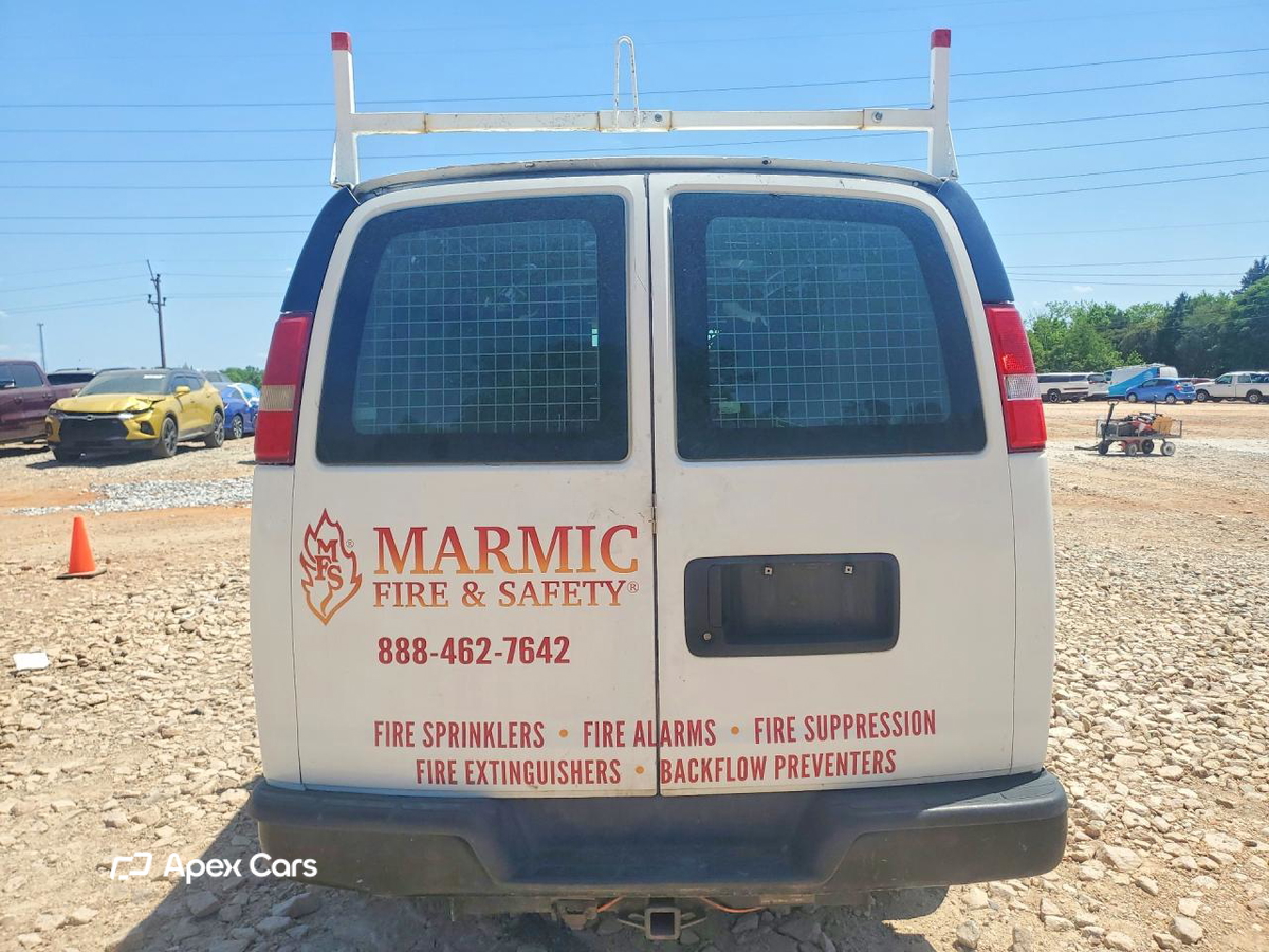Chevrolet Express 2013