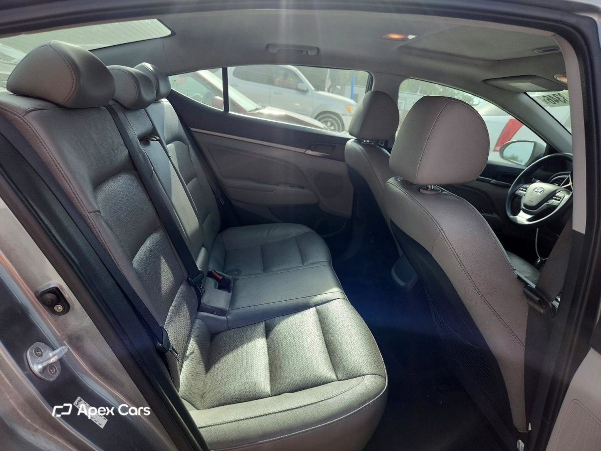 Hyundai Elantra 2017