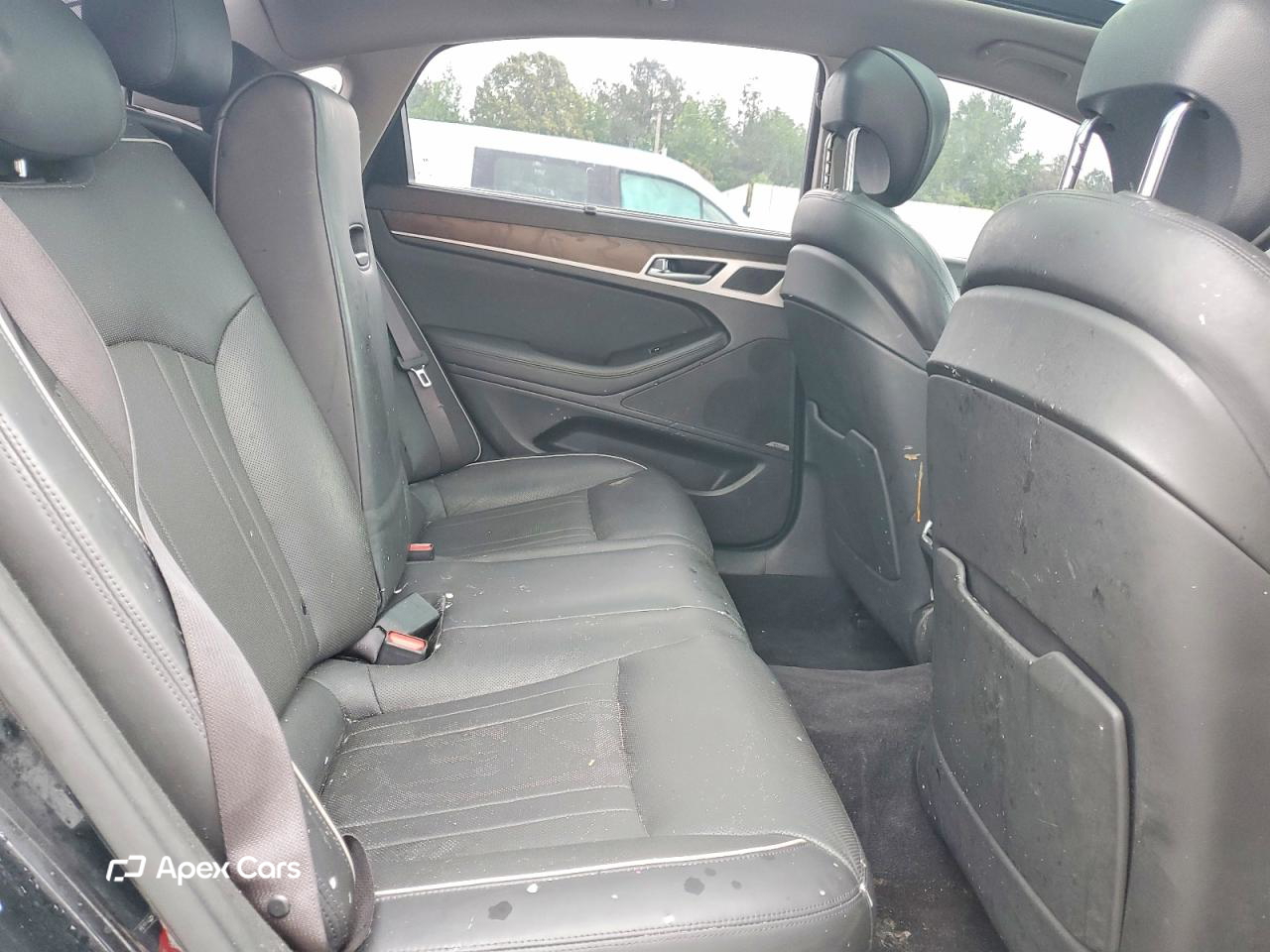 Hyundai Genesis 2015