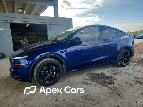 Tesla Model Y 2026 - Image 1 of 12