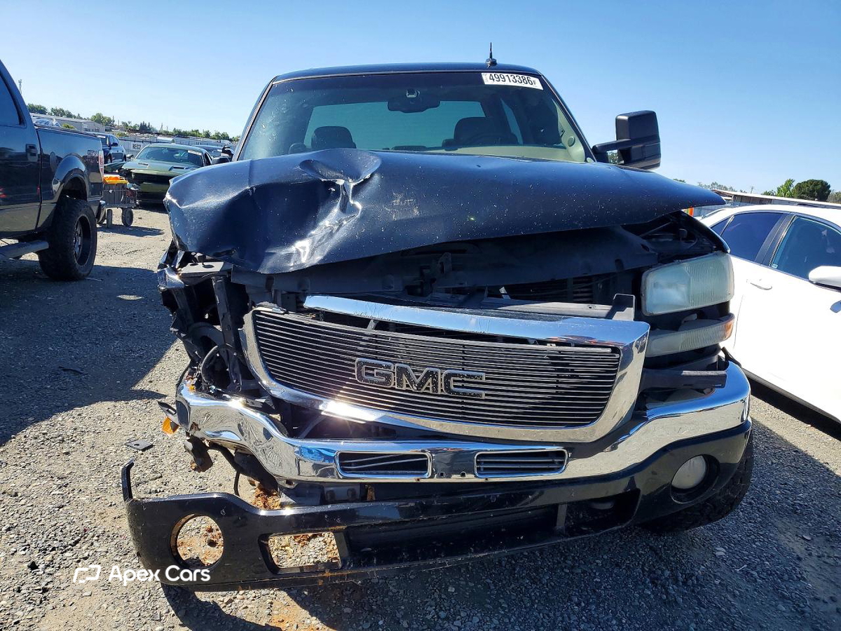 GMC Sierra 2004