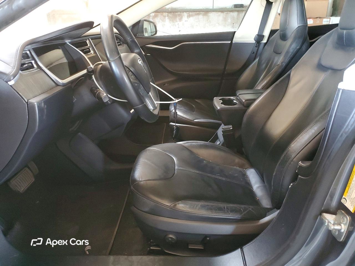 Tesla Model S 2013