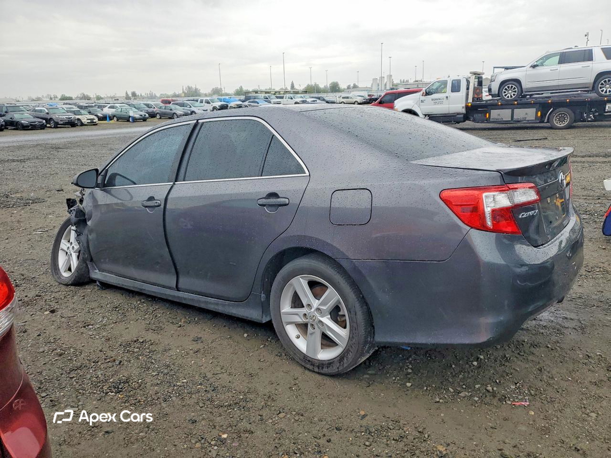 Toyota Camry 2012