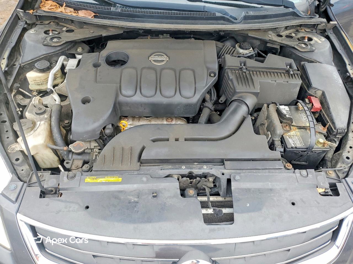 Nissan Altima 2011