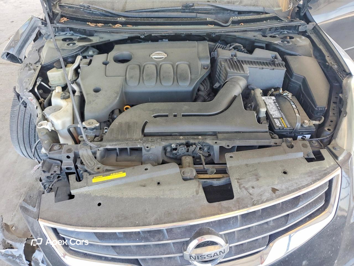 Nissan Altima 2011