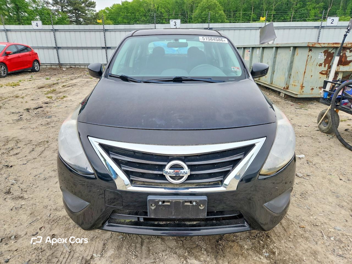 Nissan Versa 2016