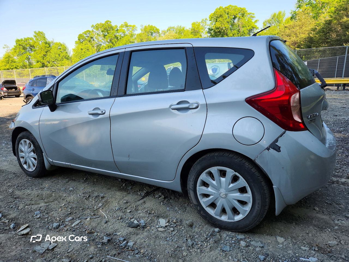 Nissan Versa 2015