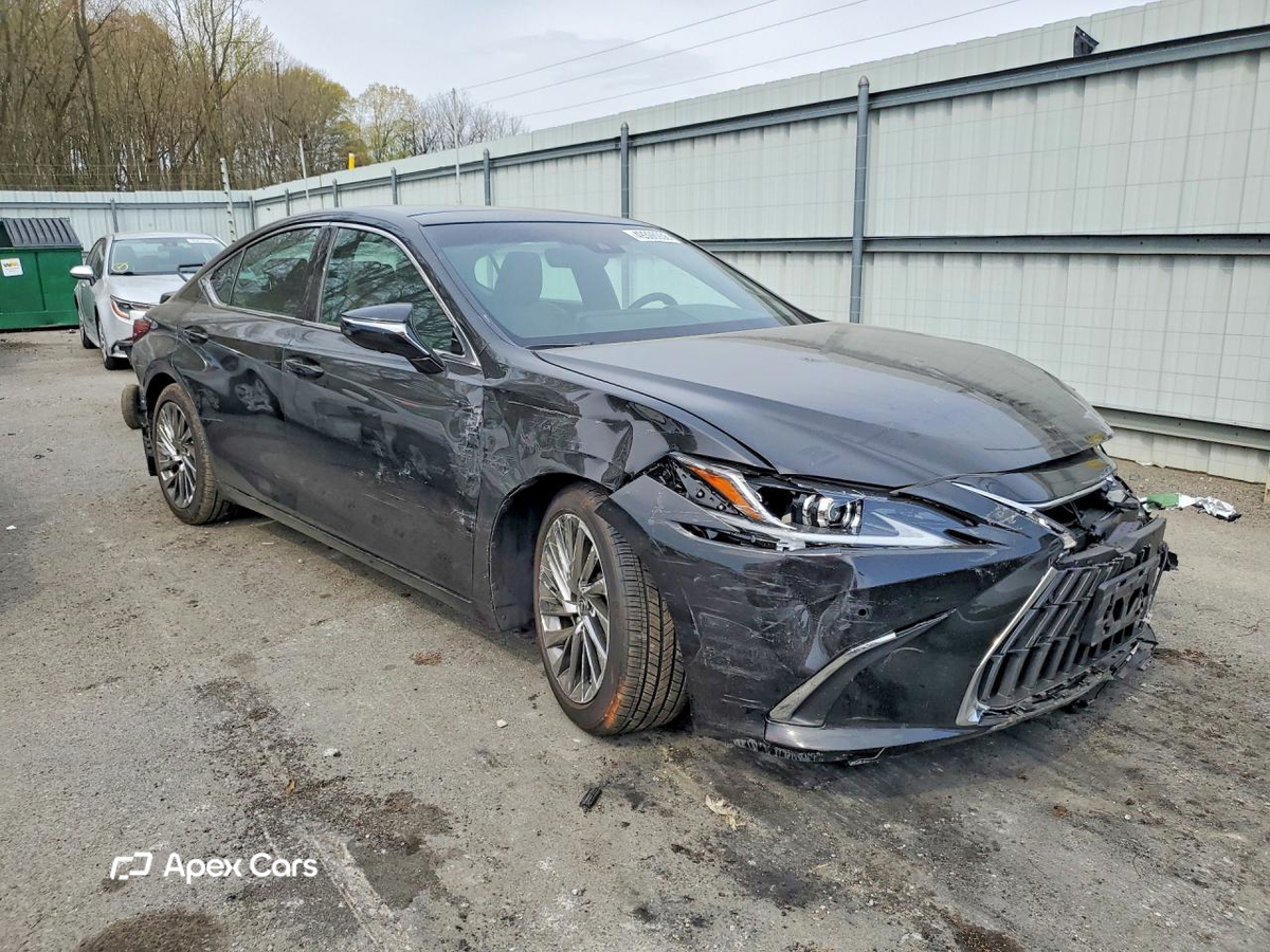 Lexus ES 2025