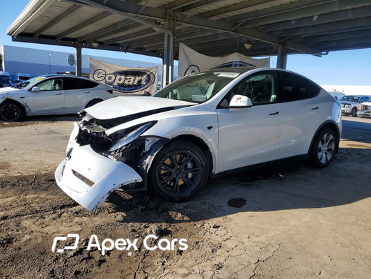 Tesla Model Y 2021 - Image 1 of 12