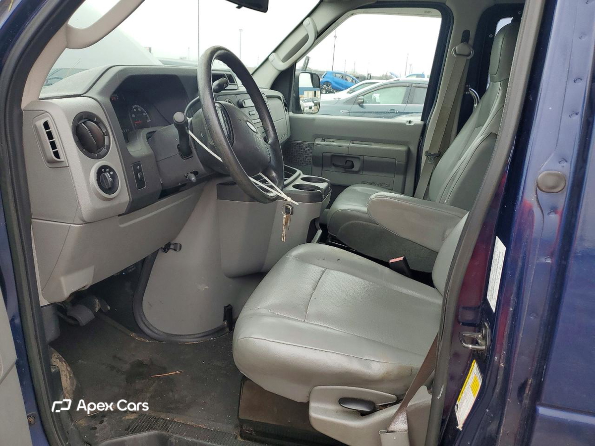 Ford Econoline 2013