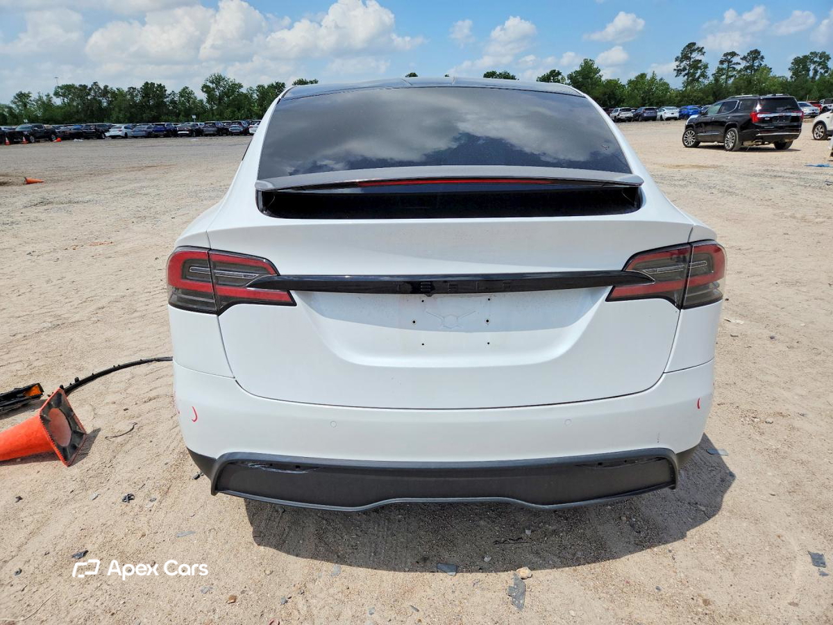 Tesla Model X 2022