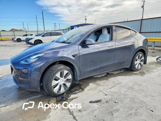 Tesla Model Y 2023 - Image 1 of 13