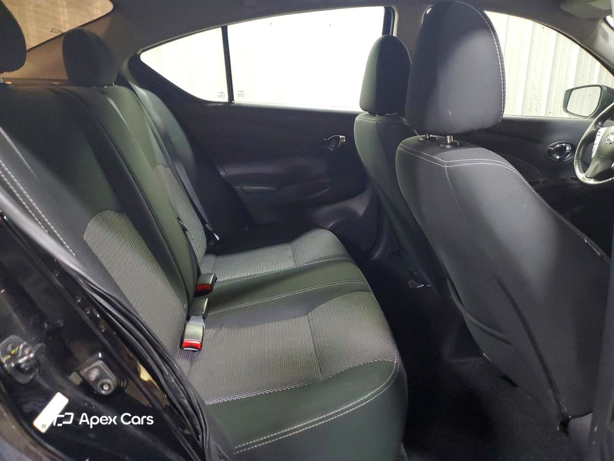 Nissan Versa 2018