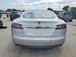 Tesla Model S 2015