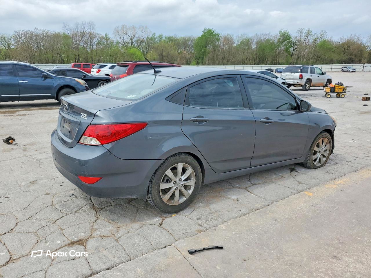 Hyundai Accent 2012