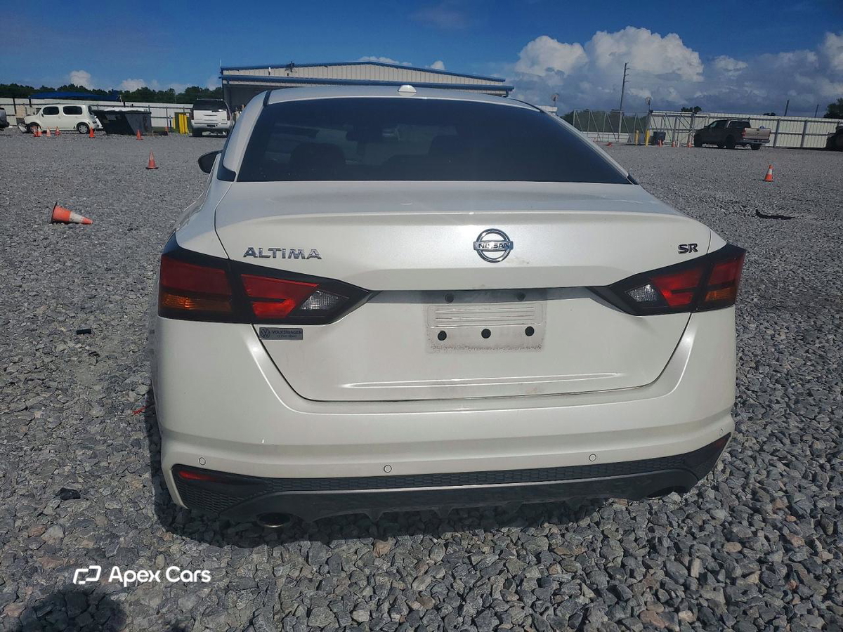 Nissan Altima 2020