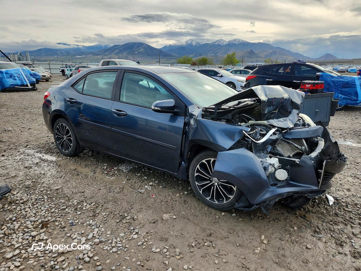 Toyota Corolla 2015