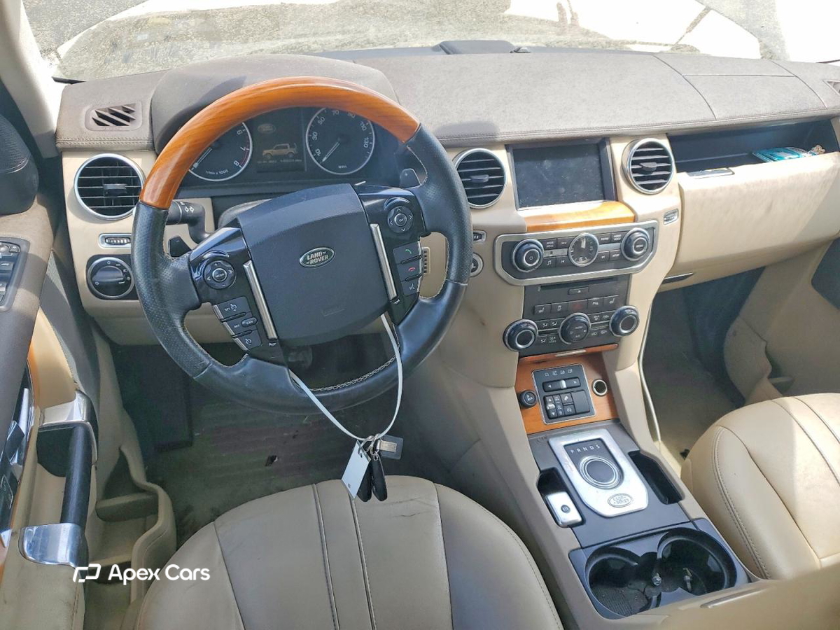 Land Rover LR4 2015