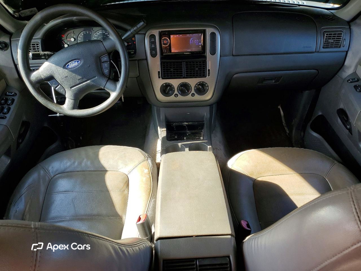 Ford Explorer 2004
