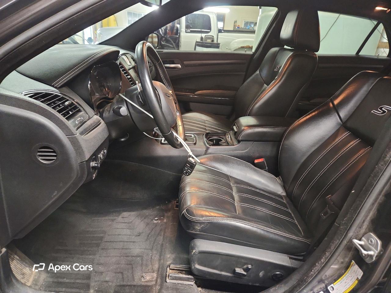 Chrysler 300 2016