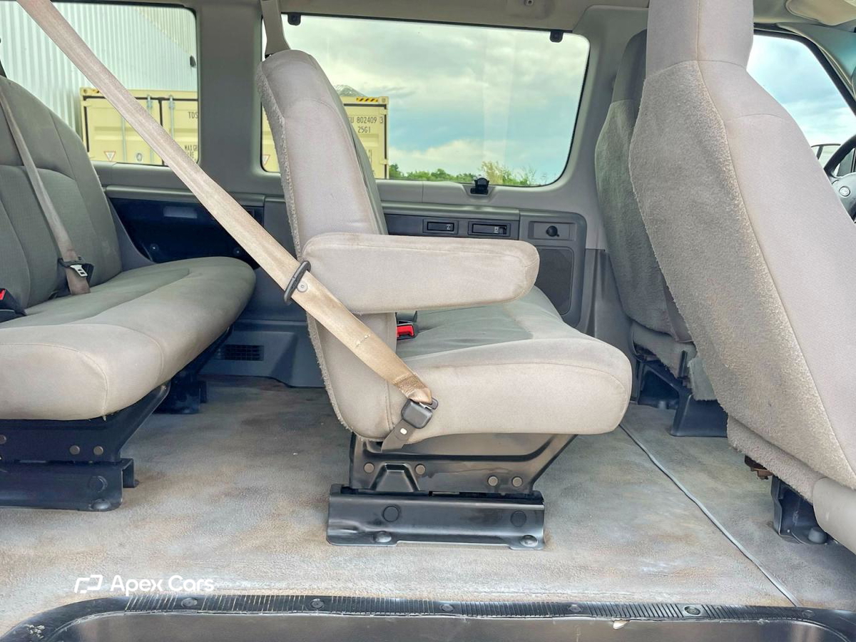 Ford Econoline 2013