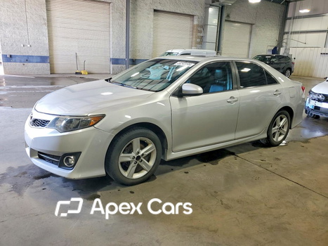 Toyota Camry 2012 - Image 1 of 13