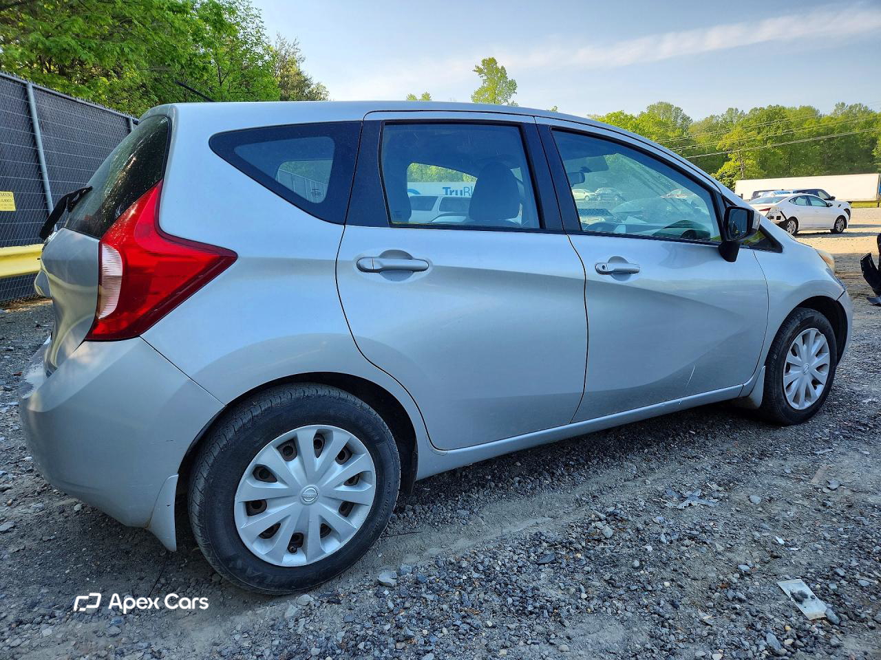 Nissan Versa 2015