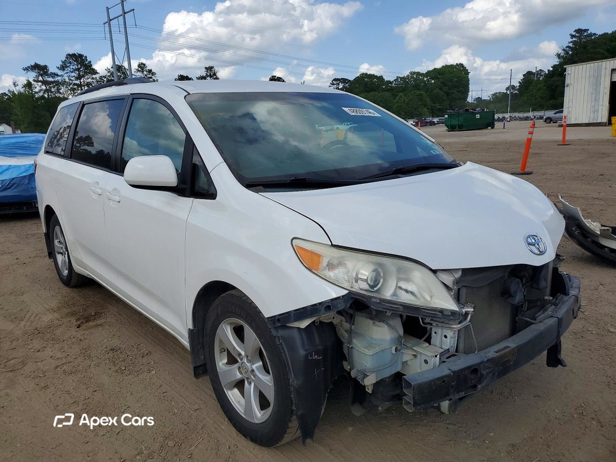 Toyota Sienna 2015