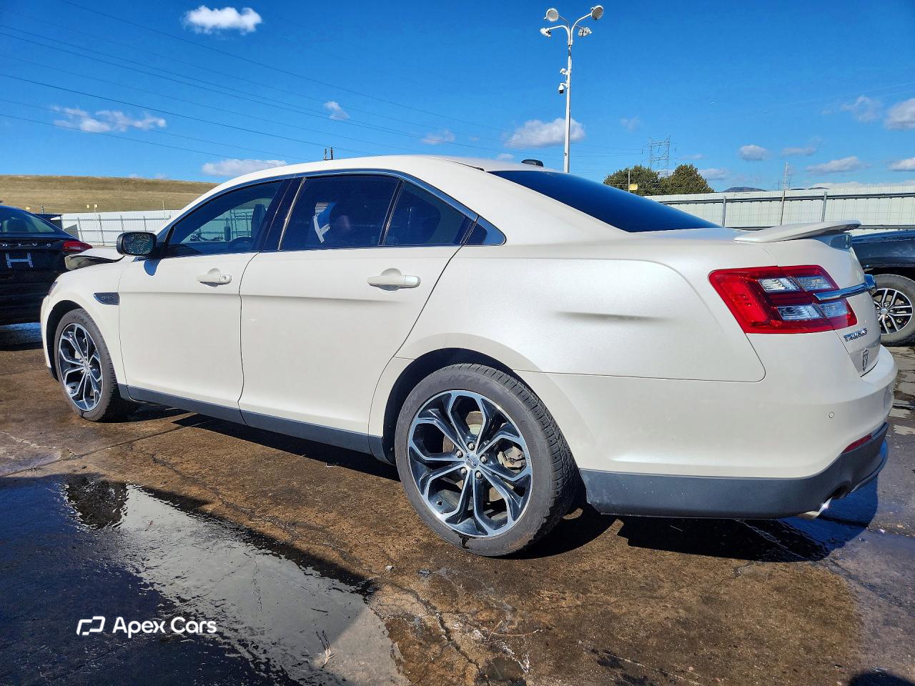 Ford Taurus 2015