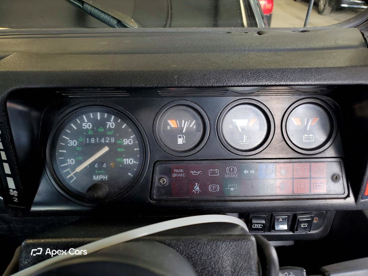 Land Rover Defender 1992