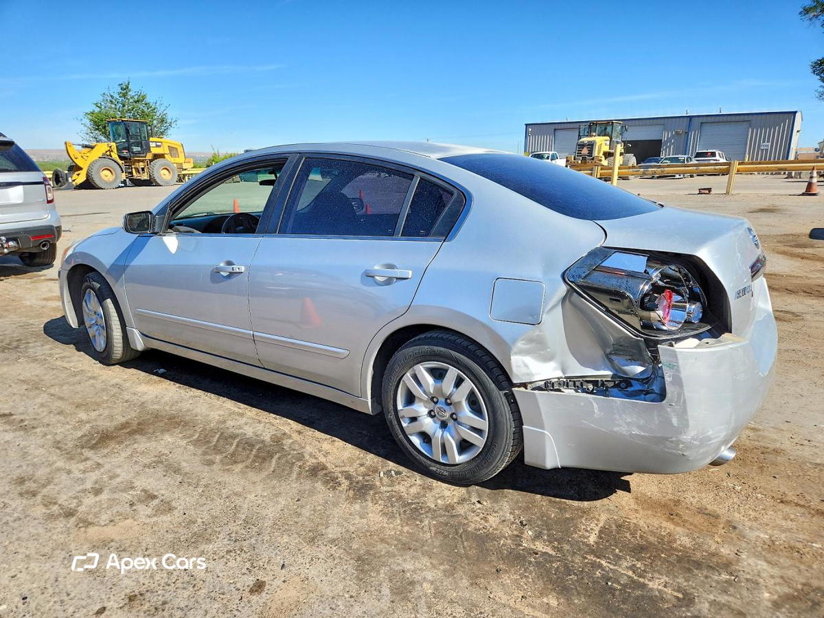 Nissan Altima 2010