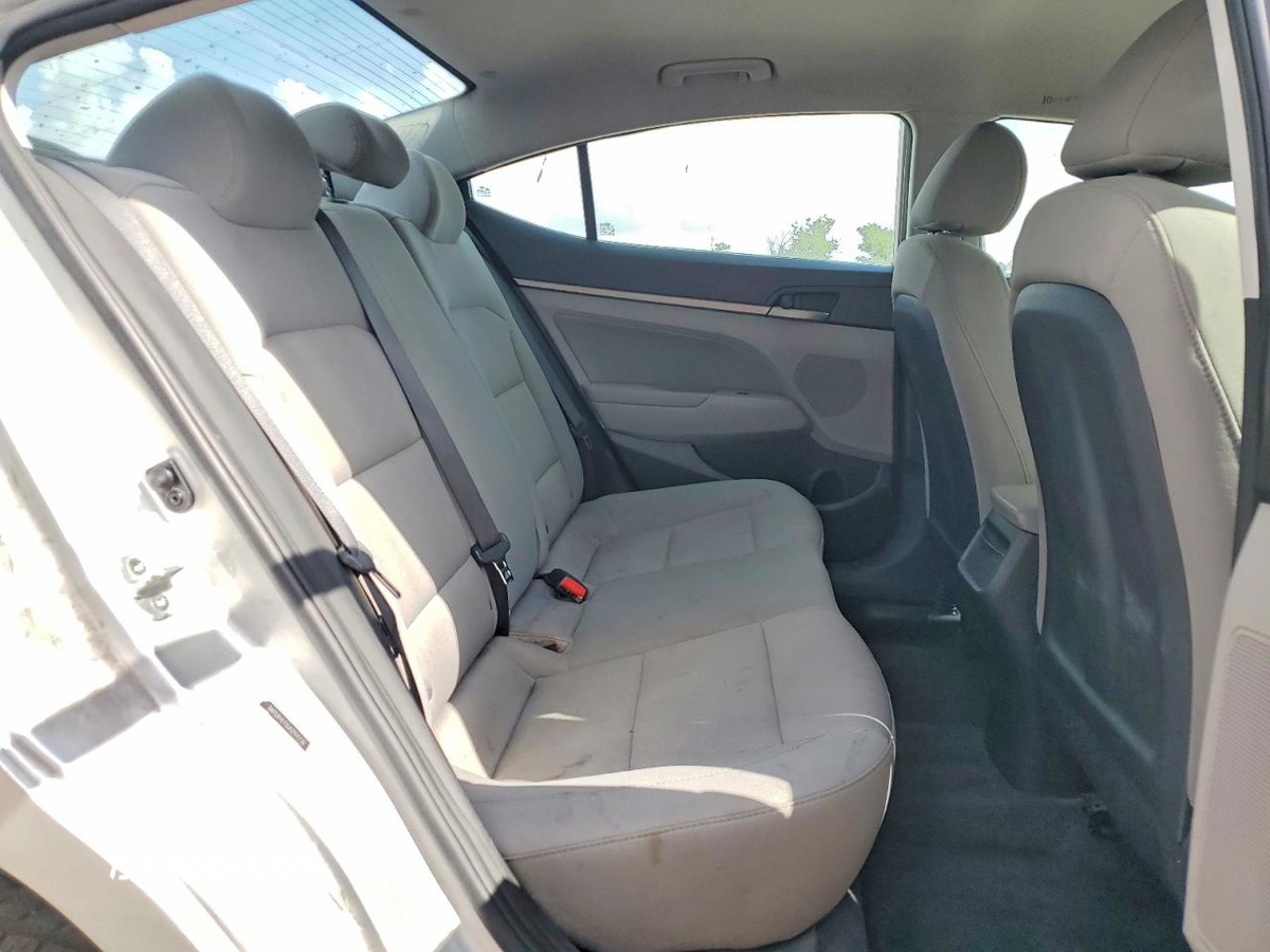 Hyundai Elantra 2018