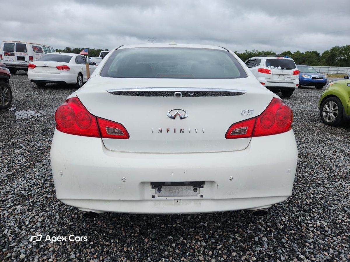 Infiniti G 2013