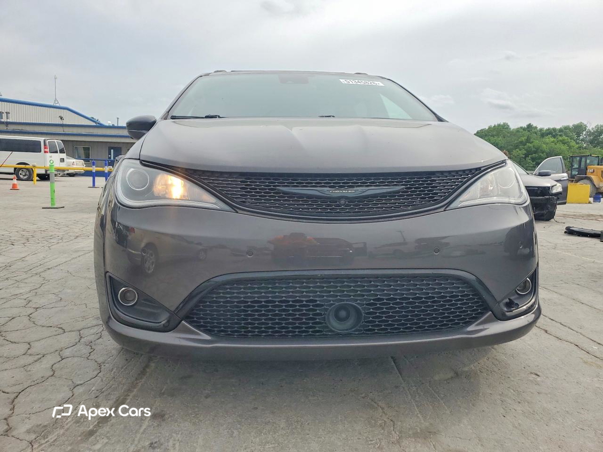 Chrysler Pacifica 2019