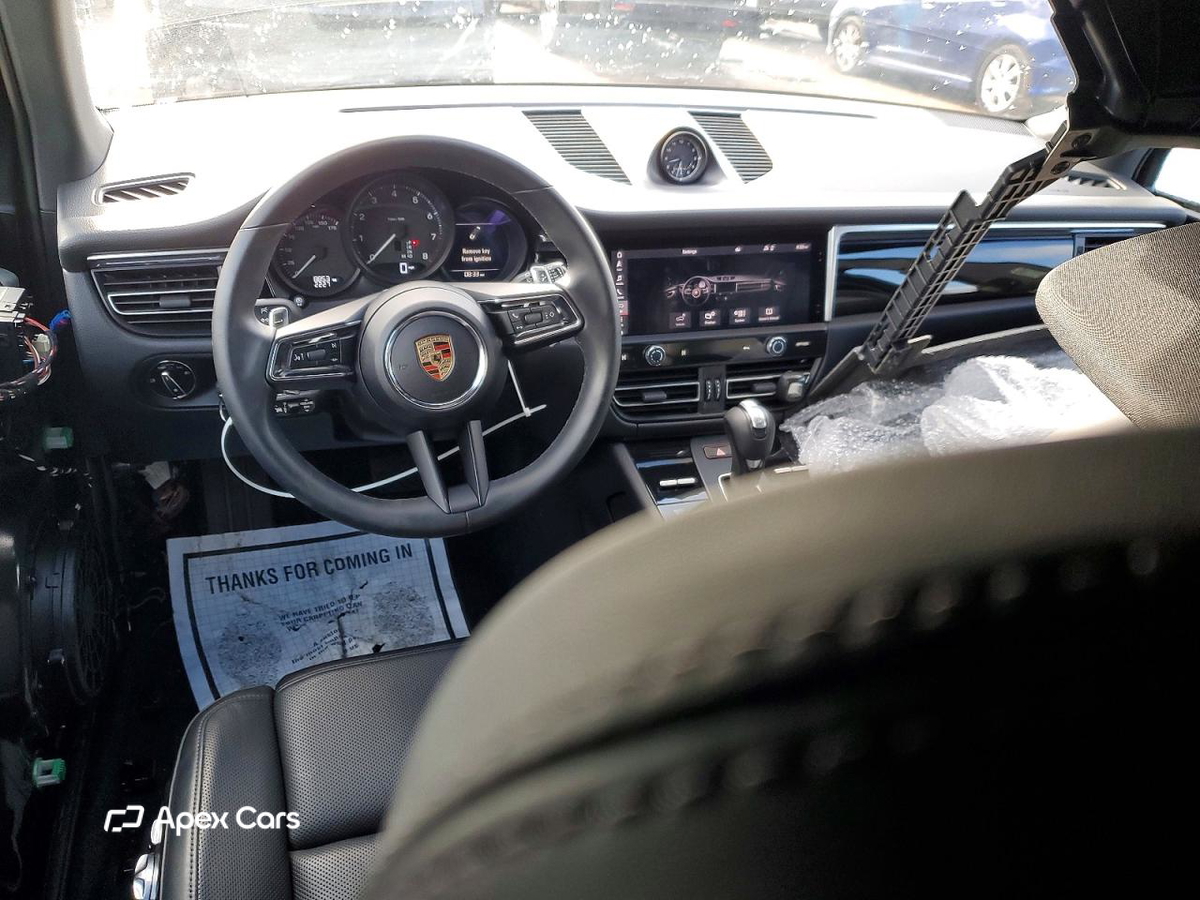 Porsche Macan 2025