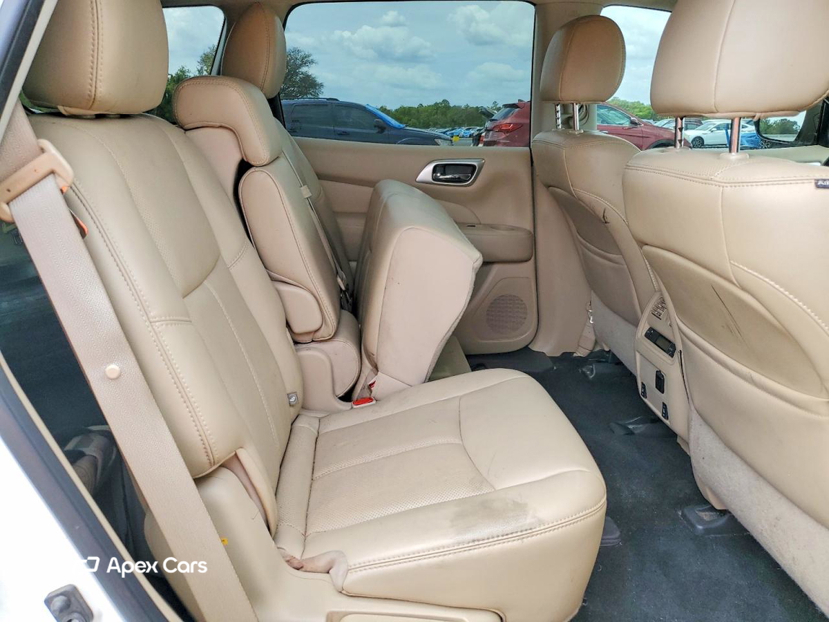 Nissan Pathfinder 2017