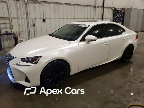Lexus IS 2017 - Image 1 of 12