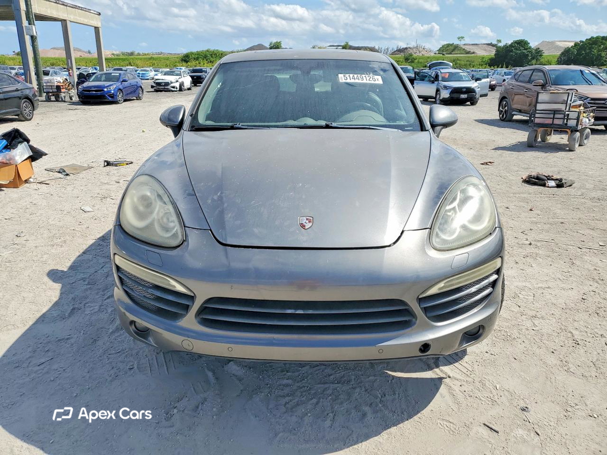 Porsche Cayenne 2011