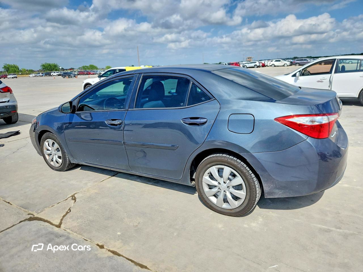 Toyota Corolla 2015