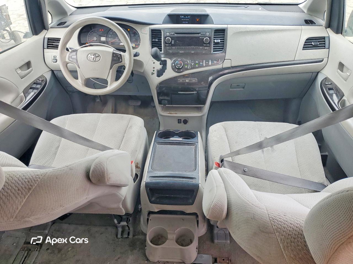 Toyota Sienna 2014