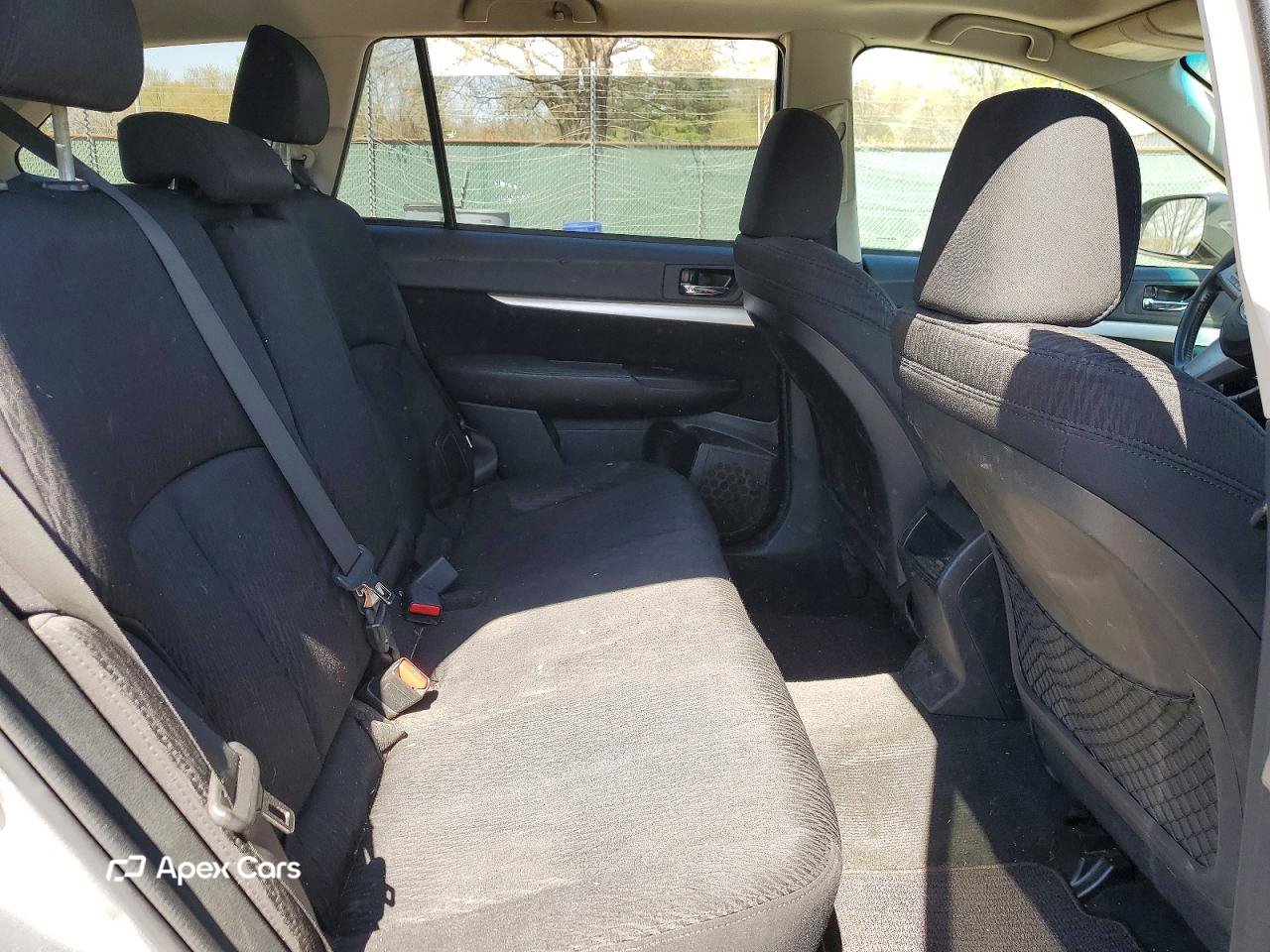 Subaru Outback 2010