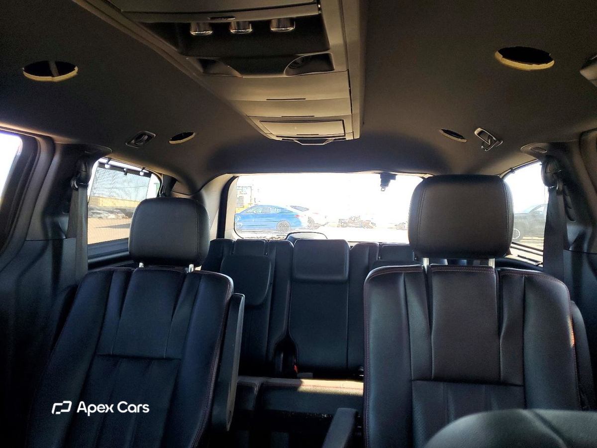 Dodge Caravan 2015