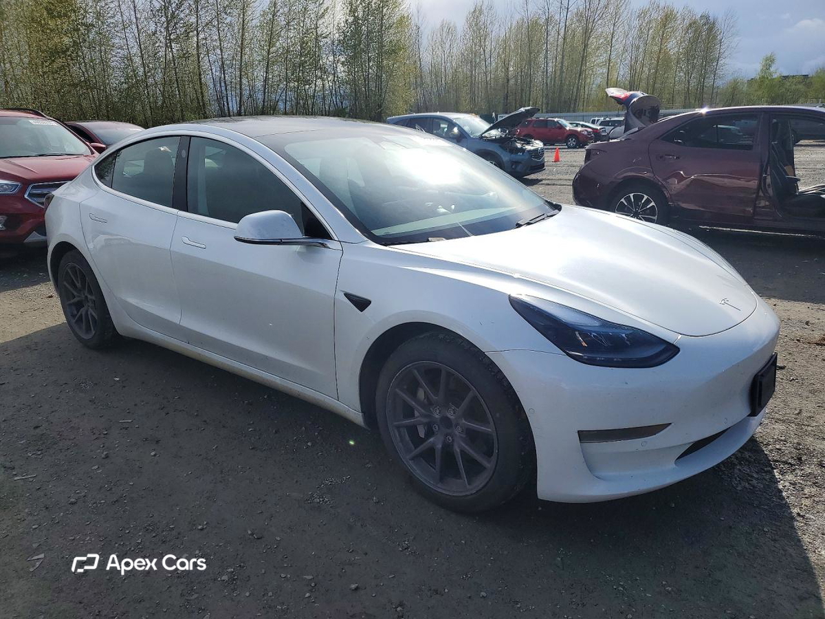 Tesla Model 3 2020