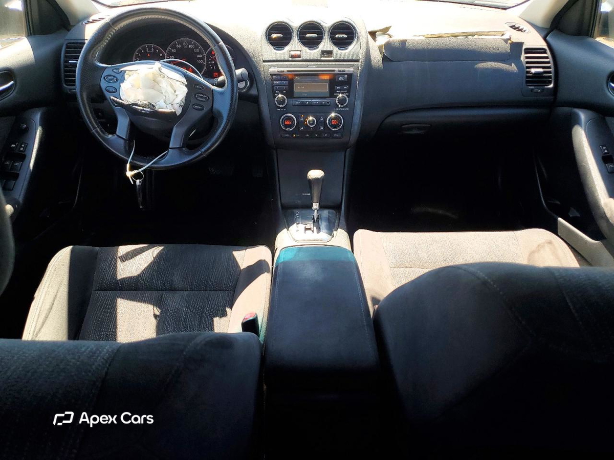 Nissan Altima 2011