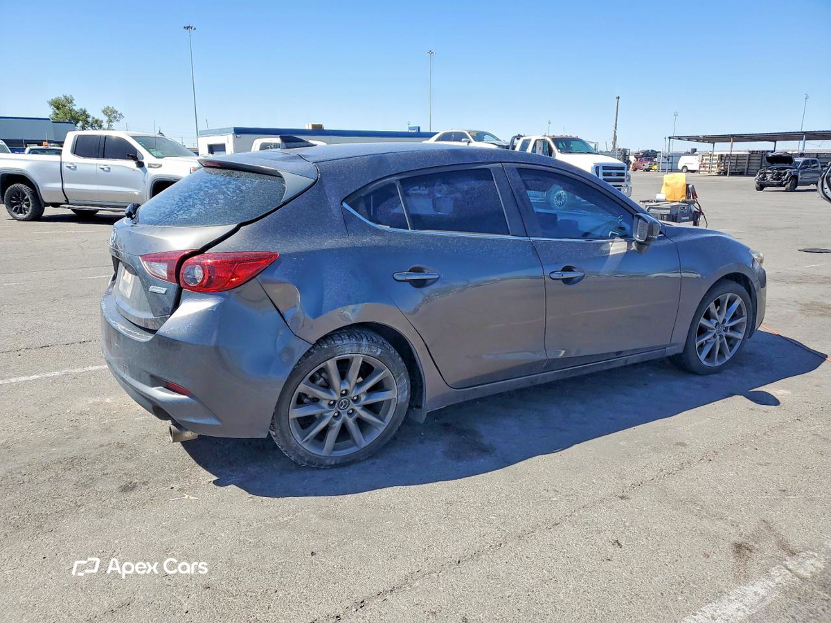 Mazda 3 2018