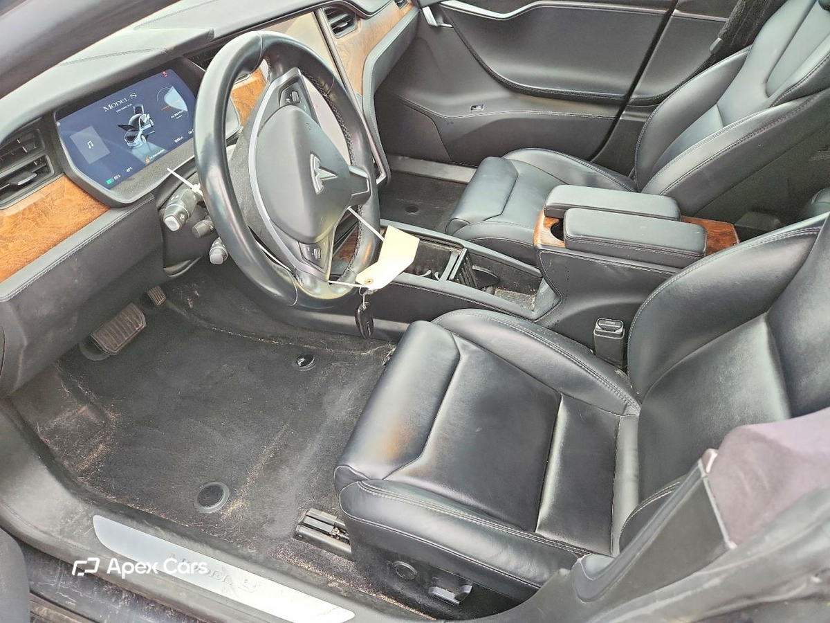 Tesla Model S 2020